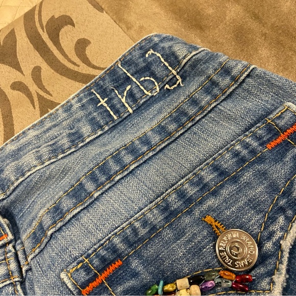 TRUE RELIGION CAPRI JEANS - Picture 9 of 13